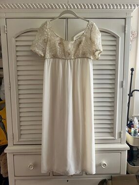 Vintage Victor Costa for Nahdree Ivory Embroidered Empire Waist Dress
